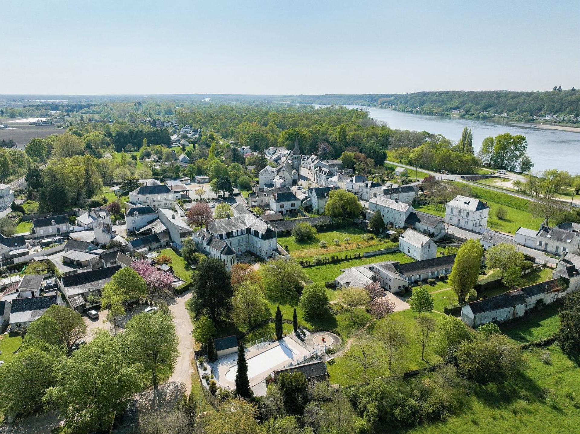 Hôtel Miléade Le Domaine de la Blairie - Saumur Saint-Martin-de-la-Place Exterior foto